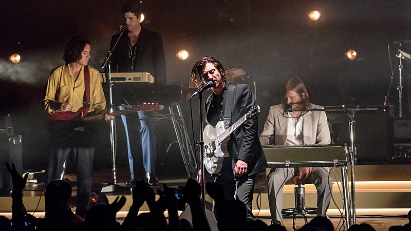 Arctic Monkeys performing in 2018