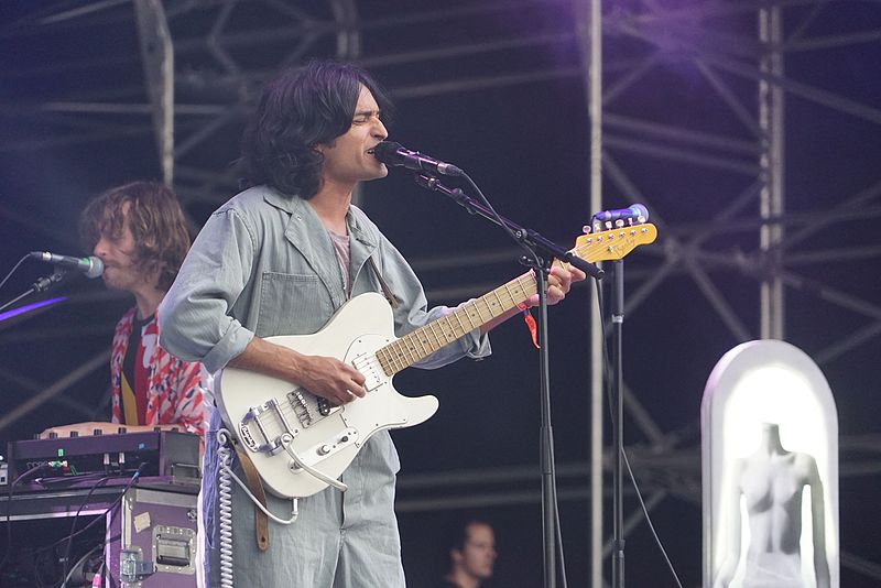 Anand Wilder from Yeasayer performing live in 2016
